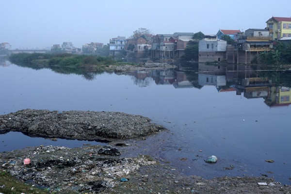 Tìm giải pháp tổng thể bảo vệ môi trường lưu vực sông Cầu: Quyết liệt hơn để chặn nguồn ô nhiễm