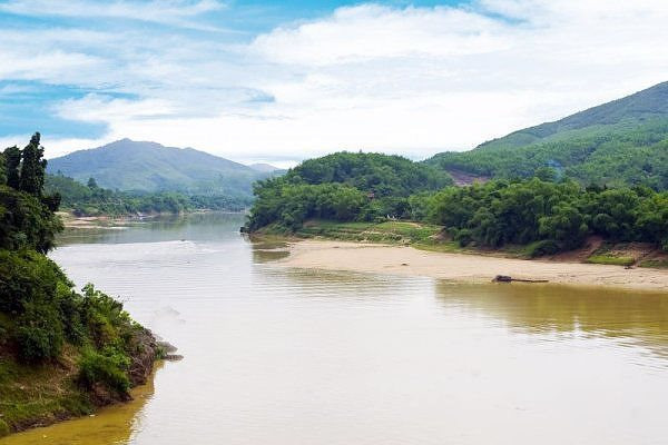 Tìm giải pháp đảm bảo an toàn nguồn nước, chống sạt lở trên lưu vực sông Vu Gia - Thu Bồn
