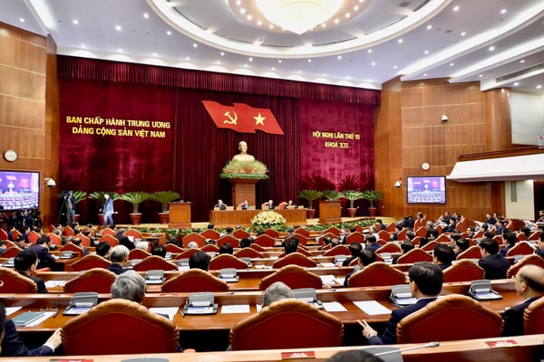 Khai mạc Hội nghị Trung ương 15