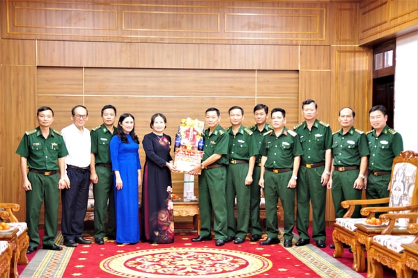 Lãnh đạo tỉnh Bà Rịa - Vũng Tàu thăm và chúc Tết Bộ đội Biên phòng