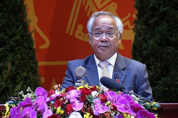 Kon Tum phấn đấu 100% hộ dân tộc thiểu số có đất và nước sinh hoạt
