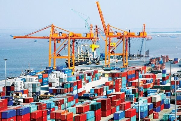 Tổng kim ngạch xuất nhập khẩu tháng 01 ước đạt 54,1 tỷ USD