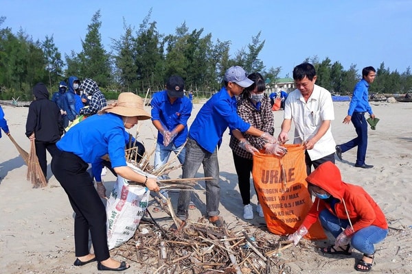 Vươn sức trẻ nâng tầm hành động ứng phó biến đổi khí hậu