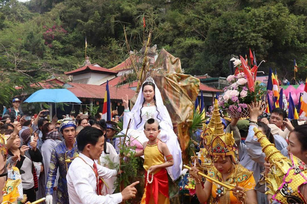 Lễ hội Quán Thế Âm Ngũ Hành Sơn trở thành di sản văn hóa phi vật thể quốc gia