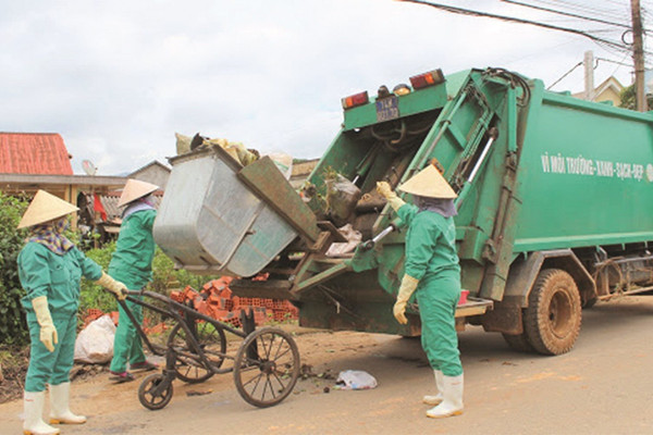 Cấp thiết xử lý, tái chế rác thải nông thôn