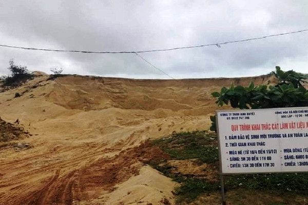 Quảng Bình: Đúng hay sai việc Công ty Anh Quyết chuyển nhượng mỏ cát được cấp phép?