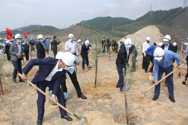 Than Cao Sơn hưởng ứng Tết trồng cây Xuân Tân Sửu 2021