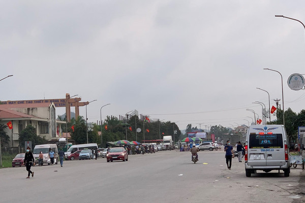 Quảng Ninh mở lại hầu hết hoạt động vận tải khách liên tỉnh