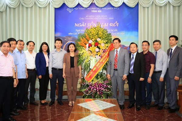 Phó Bí thư Thường trực Thành ủy Hà Nội chúc mừng Hội thánh Tin lành Việt Nam (miền Bắc) 
