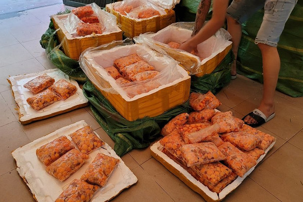  Quản lý thị trường Hà Nội phát hiện 600kg tràng trứng gà non không rõ nguồn gốc