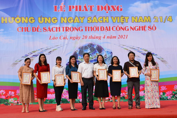 Tuổi trẻ Lào Cai hưởng ứng Ngày Sách Việt Nam 
