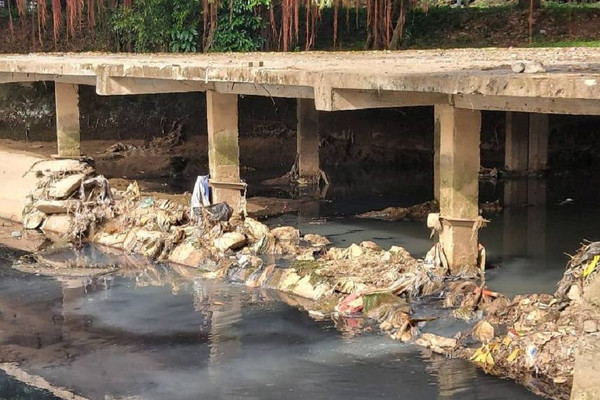Nghệ An: Nhiều hồ điều hòa giữa lòng thành Vinh ô nhiễm nghiêm trọng