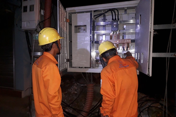 Thừa Thiên Huế: Ngành điện đầu tư hỗ trợ doanh nghiệp phục hồi sản xuất trong đại dịch COVID - 19