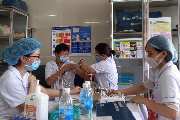 Ninh Bình: Gần 2 nghìn trường hợp tiêm phòng Covid-19 đợt 2