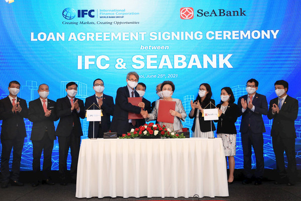 IFC hợp tác với Ngân hàng Thương mại Cổ phần Đông Nam Á 