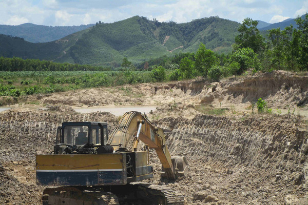 Bình Định: Vân Canh nhức nhối nạn trộm đất sét