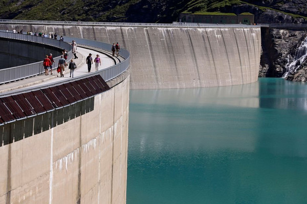 IEA dự báo sản lượng thủy điện toàn cầu giảm 23%