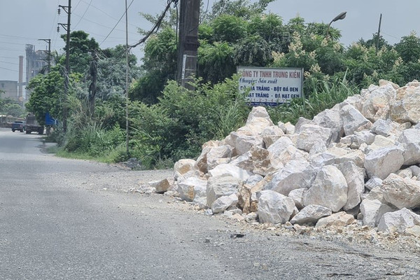 Hà Nam: Công ty Trung Kiên và Công ty Hồng Hà nghiền đá, bột đá gây ô nhiễm môi trường