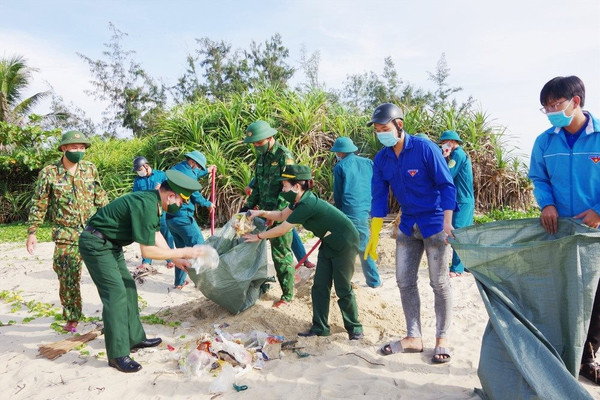 Bài dự thi “Cùng giữ màu xanh của biển”: Khẳng định văn hóa, chủ quyền Việt Nam từ góc nhìn môi trường biển - Bài 2: Giải mối nguy cơ hiện hữu
