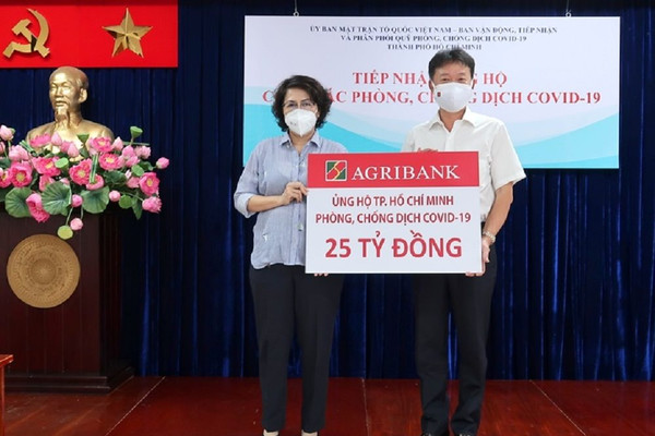 Agribank ủng hộ TP. Hồ Chí Minh 25 tỷ đồng phòng, chống dịch Covid-19