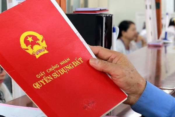 Chậm rà soát thực trạng cấp GCN QSDĐ lần đầu cho dân, Chủ tịch tỉnh Quảng Ngãi phê bình nhiều cá nhân