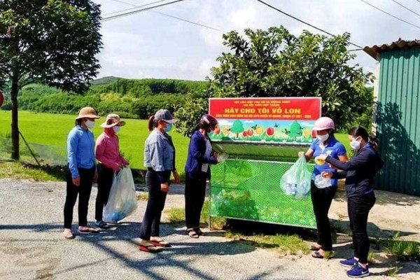 Vũ Quang - Hà Tĩnh: Việc làm nhỏ từ mô hình thu gom rác mang lại giá trị lớn