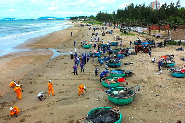 Bài dự thi “Cùng giữ màu xanh của biển”: Để biển xanh mãi xanh