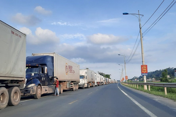Lạng Sơn: Sẽ xử lý lái xe chở hàng xuất nhập khẩu không đi thẳng lên cửa khẩu