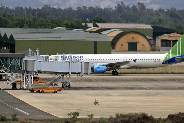 Bamboo Airways đưa đoàn y bác sĩ tiếp viện miền Nam chống dịch và công dân Bình Định hồi hương