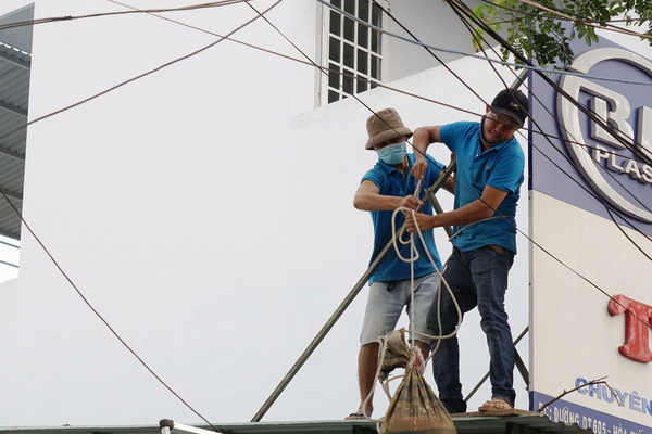 Đà Nẵng: Người dân được sửa chữa, gia cố nhà cửa để chống bão