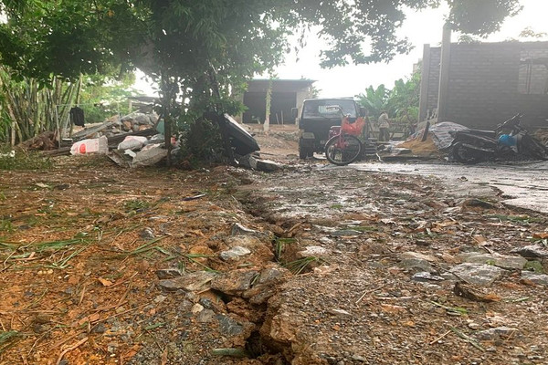 Quảng Bình: Sạt lở đất nghiêm trọng uy hiếp nhiều hộ dân