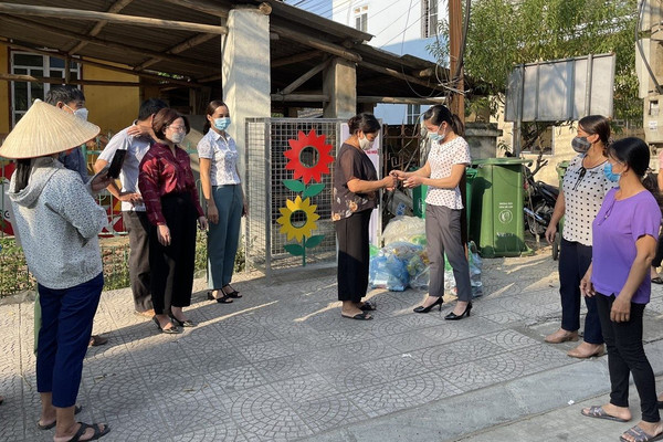 TP Cao Bằng: Phụ nữ xã Hưng Đạo ra mắt mô hình “Thu gom, phân loại rác thải nhựa”