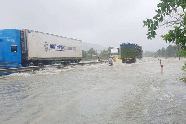 Nhiều địa phương thiệt hại do mưa lớn