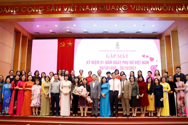 Bộ TN&MT gặp mặt kỷ niệm 91 năm ngày thành lập Hội Liên hiệp Phụ nữ Việt Nam