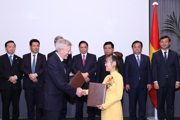 Ký kết, trao 26 thỏa thuận hợp tác giữa Việt Nam và Anh với giá trị hàng  tỷ USD