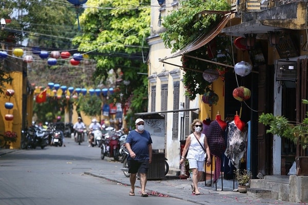 Chính phủ đồng ý chủ trương về lộ trình thí điểm đón khách du lịch quốc tế