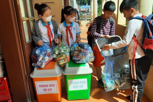 Sơn La: Nâng cao ý thức phân loại rác tại nguồn cho các em học sinh