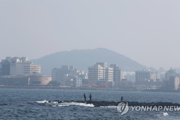 Hàn Quốc ban hành cảnh báo bụi mịn