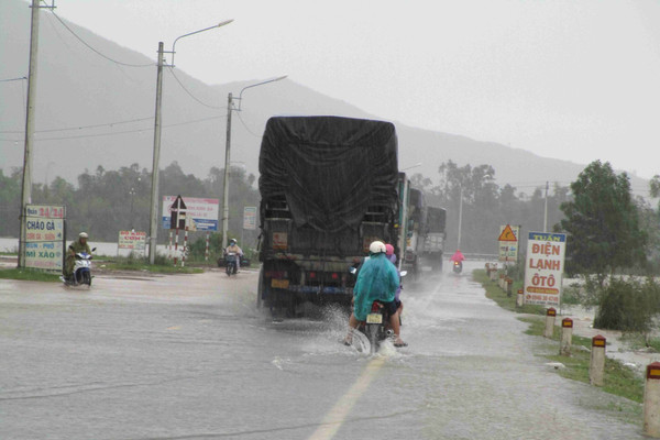 Bình Định: Mưa lớn gây thiệt hại về người và tài sản