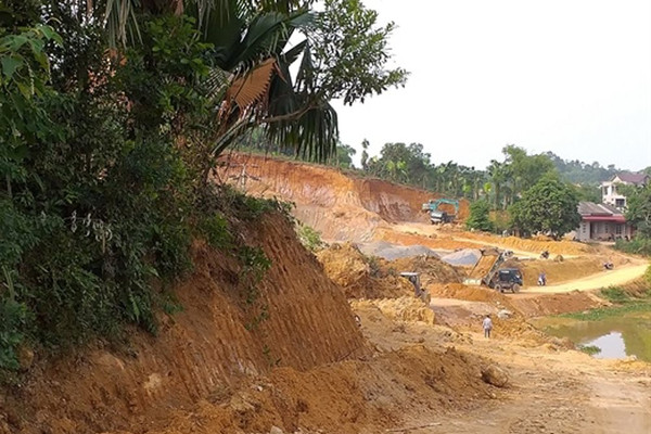 Đồng bào công giáo Phú Thọ tích cực ủng hộ, hiến đất để xây dựng nông thôn mới