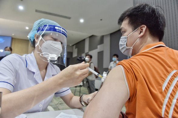 Việt Nam ghi nhận thêm 13.670 ca nhiễm COVID-19