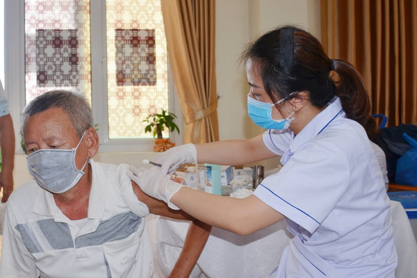 Quảng Ninh triển khai tiêm vaccine mũi 3 phòng COVID-19 từ ngày 18/12
