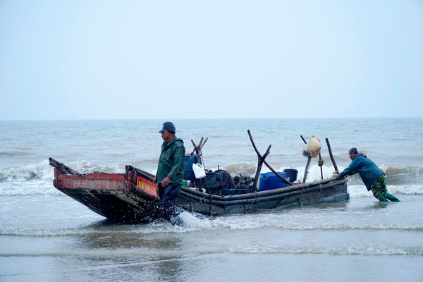 Thanh Hóa: Kêu gọi tàu thuyền về nơi tránh trú bão an toàn