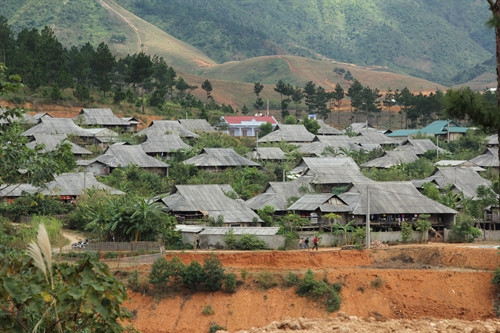 Triển khai Đề án ổn định dân cư vùng chuyển dân sông Đà, tỉnh Sơn La đến năm 2025