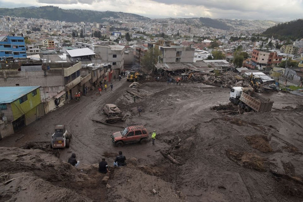 Mưa tồi tệ nhất trong 2 thập kỷ gây sạt lở đất tại Ecuador