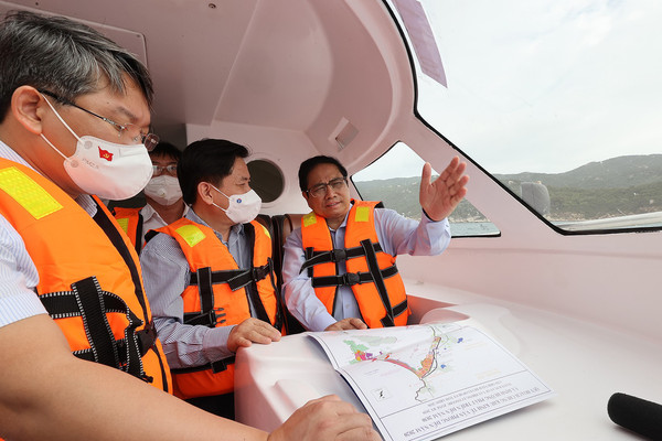 Thủ tướng Phạm Minh Chính khảo sát các dự án, công trình lớn, trọng điểm tại Khánh Hòa
