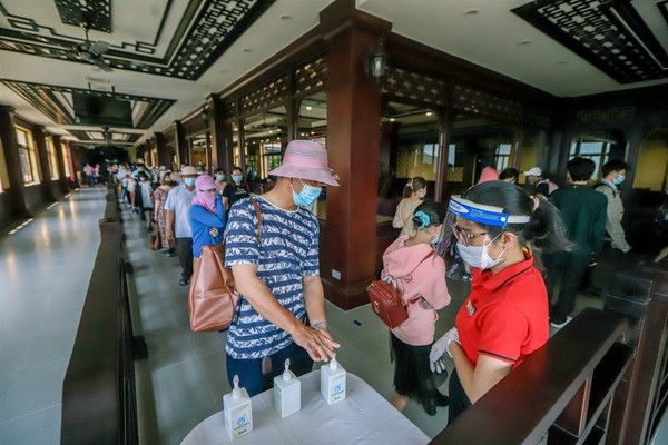 Đà Nẵng: Khu du lịch Bà Nà nhộn nhịp ngày đầu mở cửa trở lại