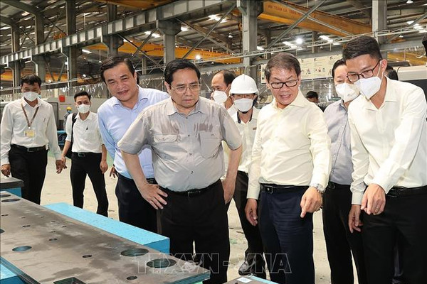 Thủ tướng thăm nhà máy sản xuất lắp ráp ô tô, xe máy của Tập đoàn Thaco
