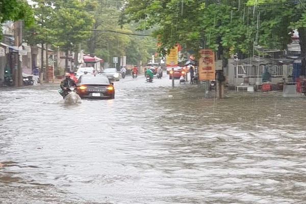Ninh Thuận: Xuất hiện mưa đặc biệt to giữa mùa khô