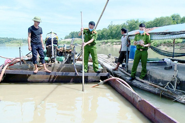 Vĩnh Lộc (Thanh Hóa): Siết chặt bảo vệ tài nguyên để phát triển bền vững
